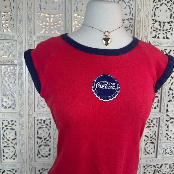 Y2K Coca Cola Red & Navy Retro Cap Sleeve Ribbed T shirt Sz M/L - Picture 2 of 6